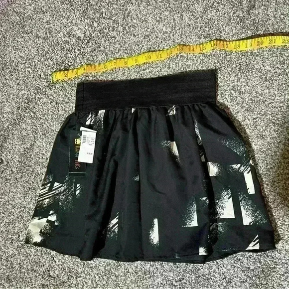 NWT Luna Tiks Skirt - Women’s / Junior’s Size Medium - Made In The USA - Picture 5 of 8